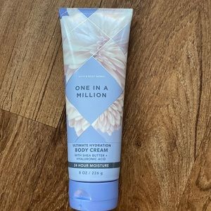 Bath and body works body cream